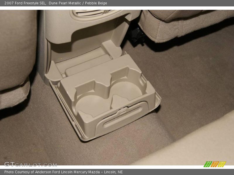 Dune Pearl Metallic / Pebble Beige 2007 Ford Freestyle SEL