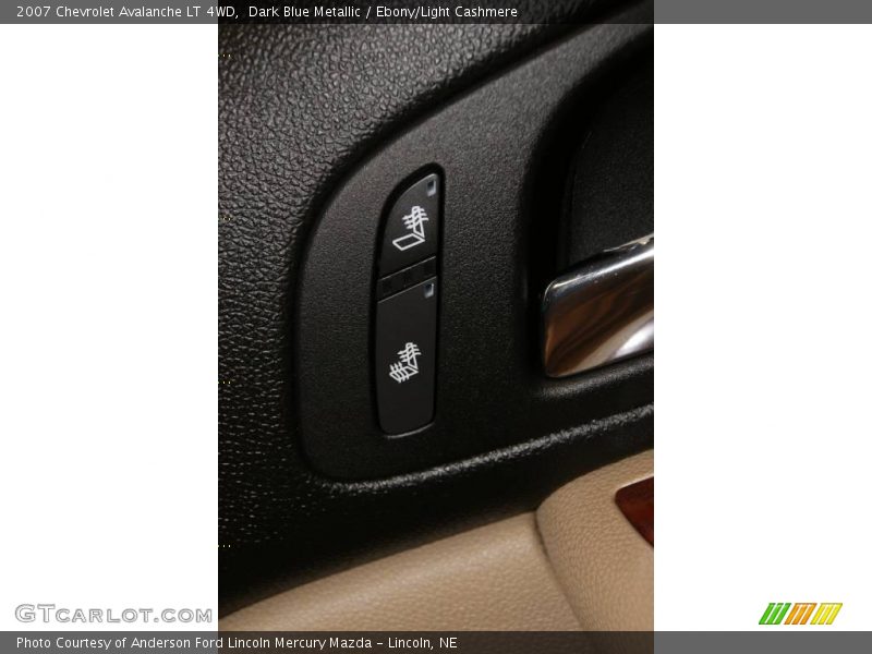 Dark Blue Metallic / Ebony/Light Cashmere 2007 Chevrolet Avalanche LT 4WD