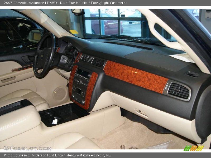 Dark Blue Metallic / Ebony/Light Cashmere 2007 Chevrolet Avalanche LT 4WD
