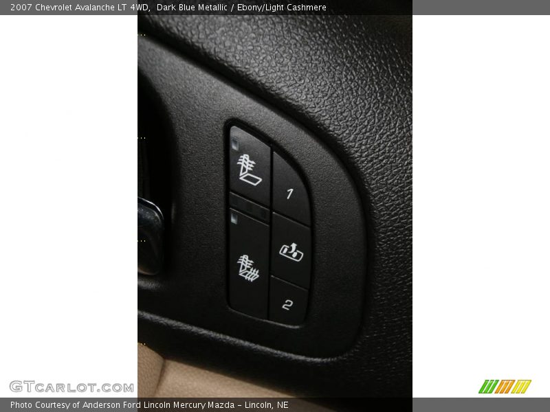 Dark Blue Metallic / Ebony/Light Cashmere 2007 Chevrolet Avalanche LT 4WD