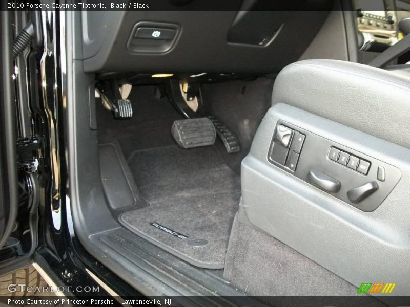 Black / Black 2010 Porsche Cayenne Tiptronic