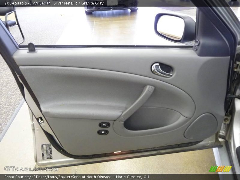 Silver Metallic / Granite Gray 2004 Saab 9-5 Arc Sedan