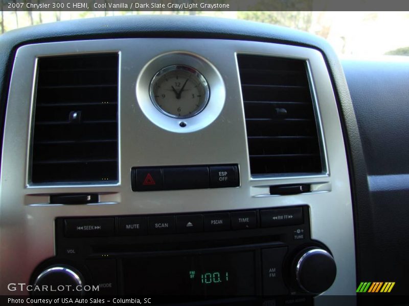Cool Vanilla / Dark Slate Gray/Light Graystone 2007 Chrysler 300 C HEMI