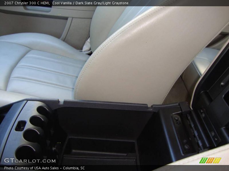 Cool Vanilla / Dark Slate Gray/Light Graystone 2007 Chrysler 300 C HEMI