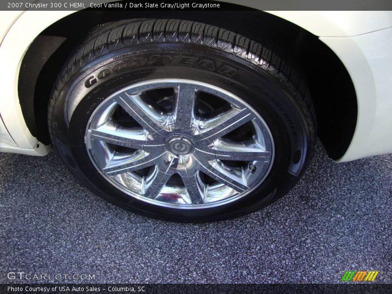 Cool Vanilla / Dark Slate Gray/Light Graystone 2007 Chrysler 300 C HEMI