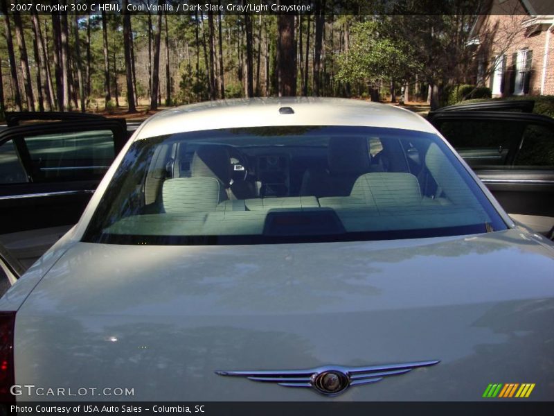 Cool Vanilla / Dark Slate Gray/Light Graystone 2007 Chrysler 300 C HEMI