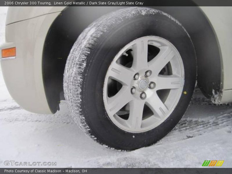 Linen Gold Metallic / Dark Slate Gray/Light Slate Gray 2006 Chrysler 300 Touring
