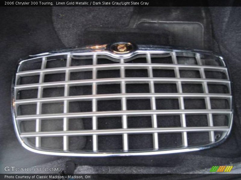 Linen Gold Metallic / Dark Slate Gray/Light Slate Gray 2006 Chrysler 300 Touring