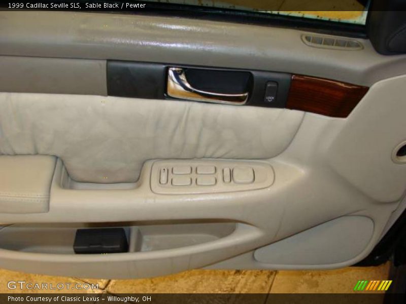Sable Black / Pewter 1999 Cadillac Seville SLS