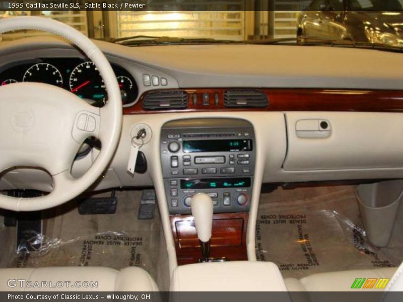 Sable Black / Pewter 1999 Cadillac Seville SLS