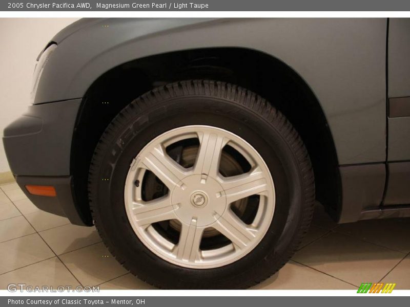 Magnesium Green Pearl / Light Taupe 2005 Chrysler Pacifica AWD