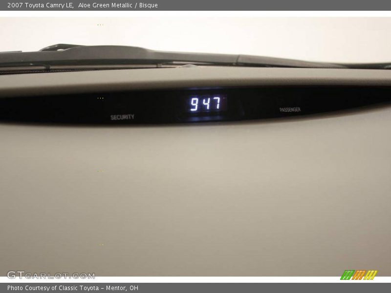 Aloe Green Metallic / Bisque 2007 Toyota Camry LE