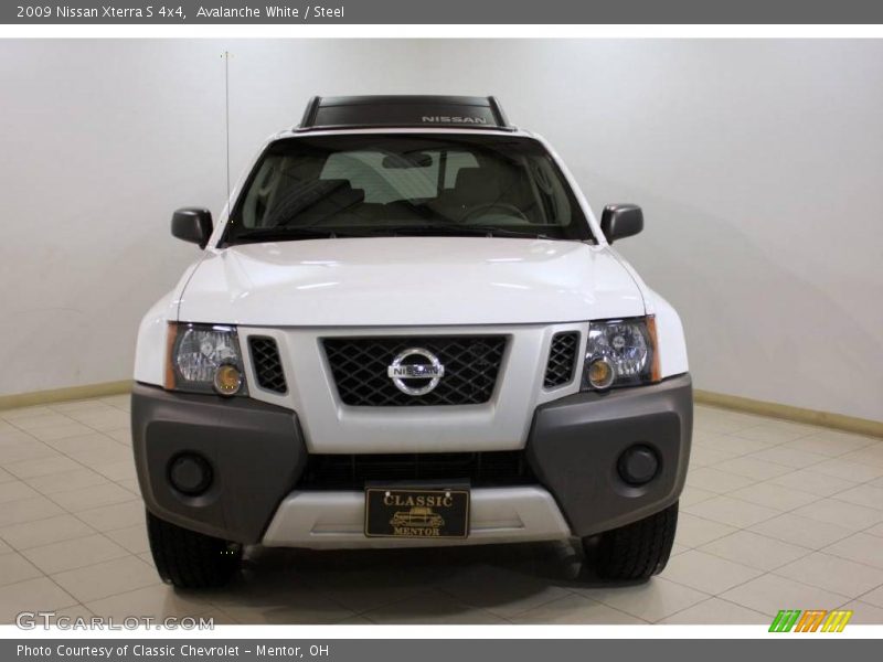 Avalanche White / Steel 2009 Nissan Xterra S 4x4