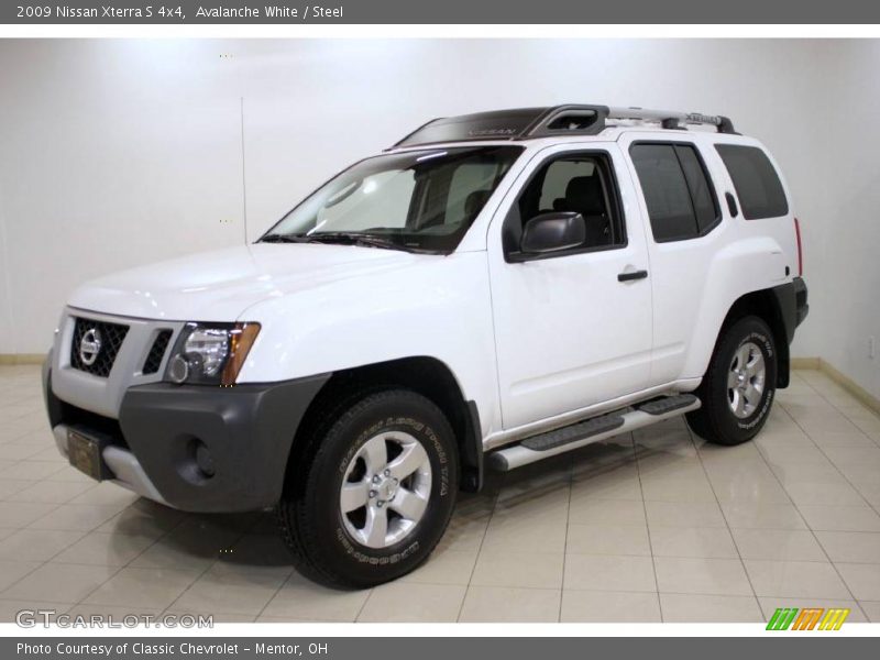 Avalanche White / Steel 2009 Nissan Xterra S 4x4