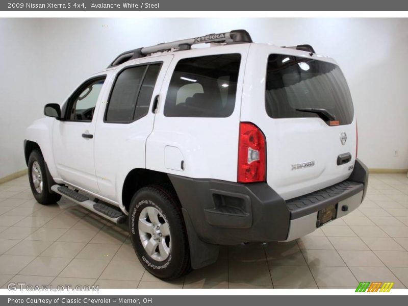 Avalanche White / Steel 2009 Nissan Xterra S 4x4