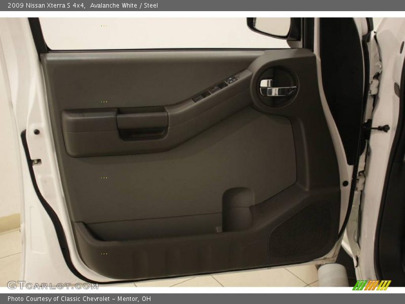 Avalanche White / Steel 2009 Nissan Xterra S 4x4