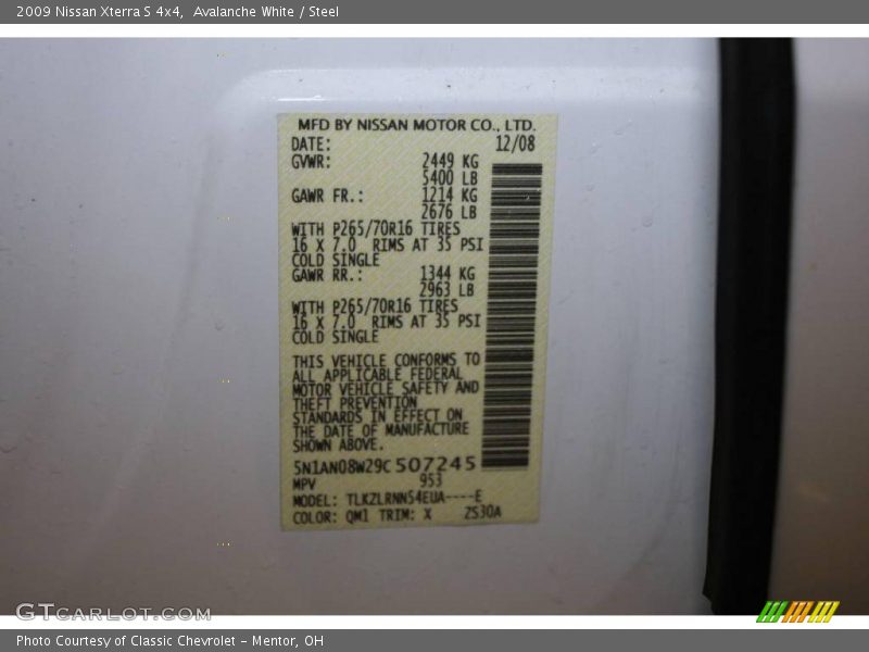 Avalanche White / Steel 2009 Nissan Xterra S 4x4