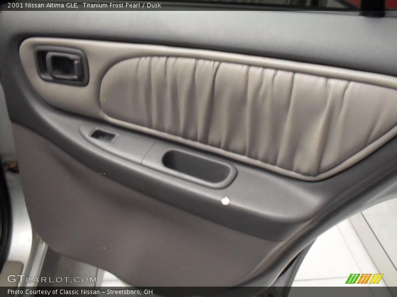 Titanium Frost Pearl / Dusk 2001 Nissan Altima GLE
