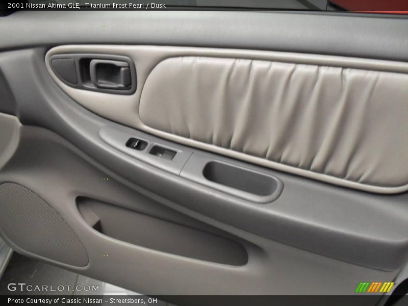 Titanium Frost Pearl / Dusk 2001 Nissan Altima GLE