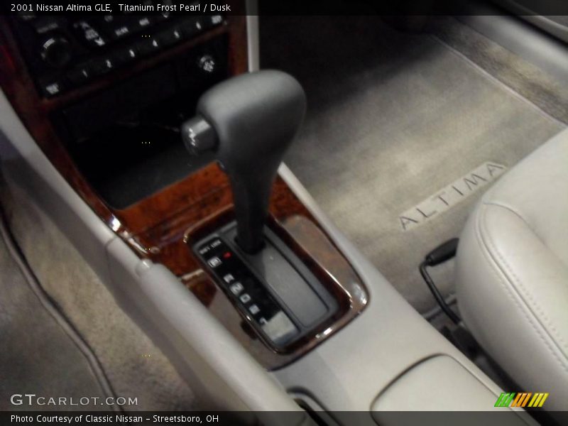 Titanium Frost Pearl / Dusk 2001 Nissan Altima GLE