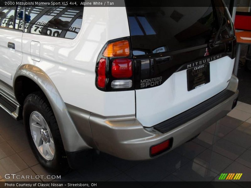 Alpine White / Tan 2000 Mitsubishi Montero Sport XLS 4x4