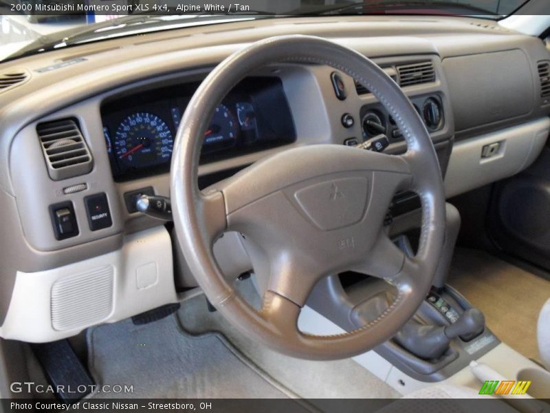 Alpine White / Tan 2000 Mitsubishi Montero Sport XLS 4x4