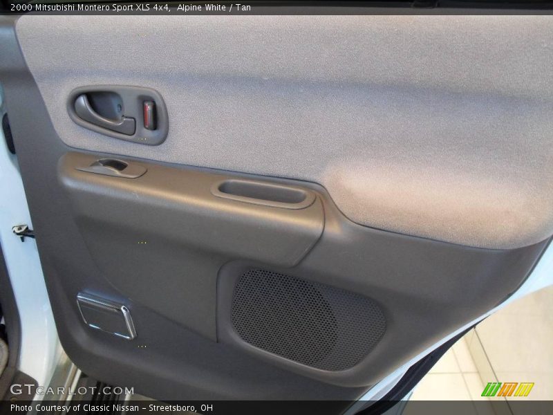 Alpine White / Tan 2000 Mitsubishi Montero Sport XLS 4x4