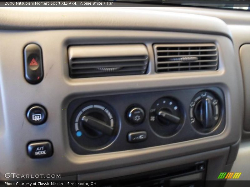 Alpine White / Tan 2000 Mitsubishi Montero Sport XLS 4x4