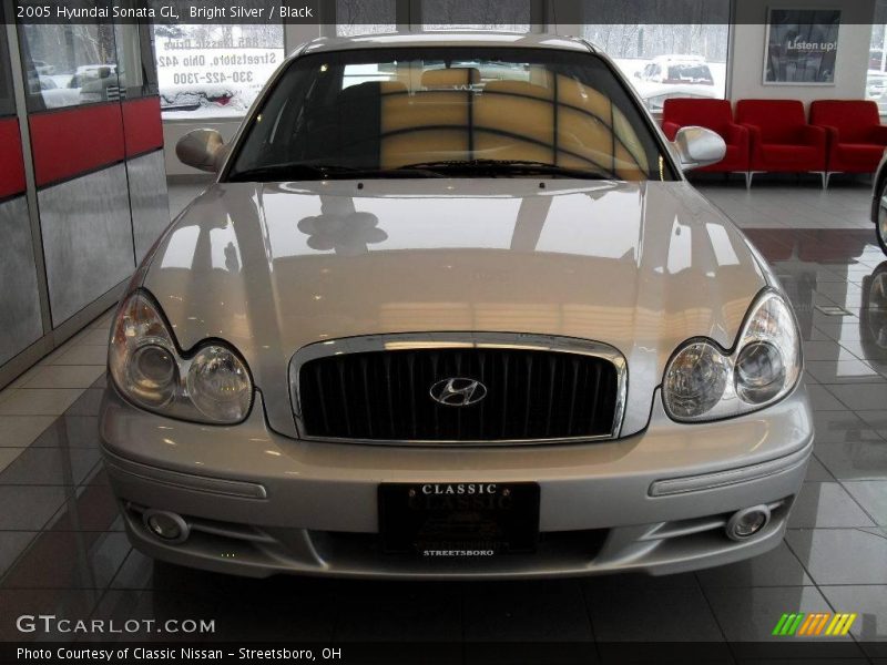 Bright Silver / Black 2005 Hyundai Sonata GL