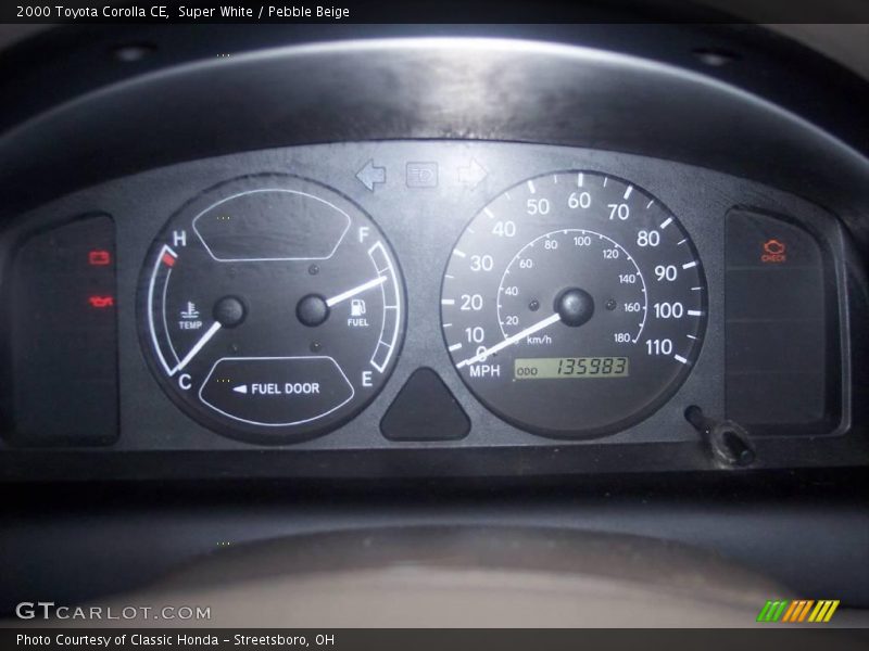 Super White / Pebble Beige 2000 Toyota Corolla CE