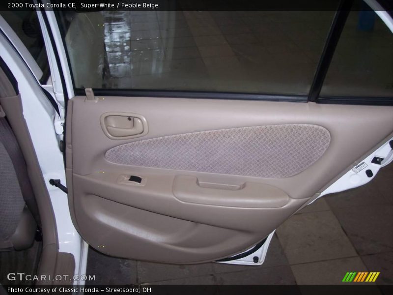 Super White / Pebble Beige 2000 Toyota Corolla CE