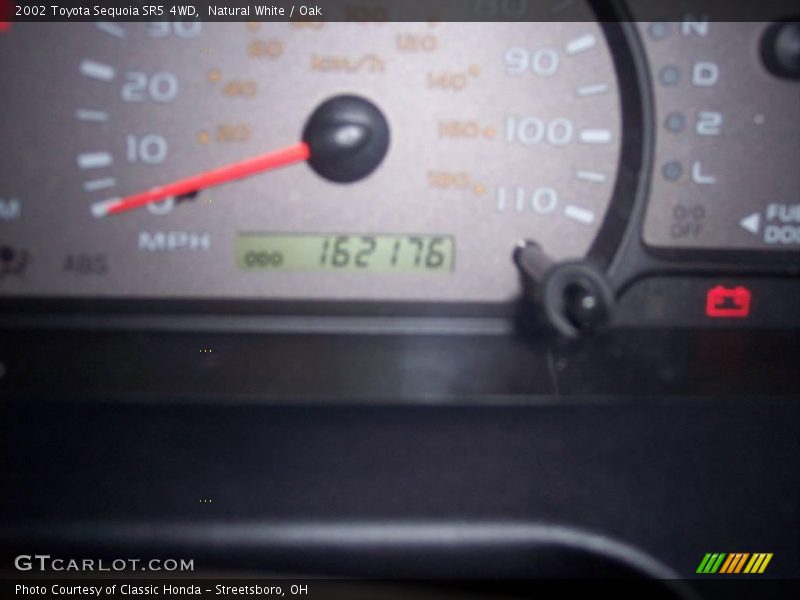 Natural White / Oak 2002 Toyota Sequoia SR5 4WD