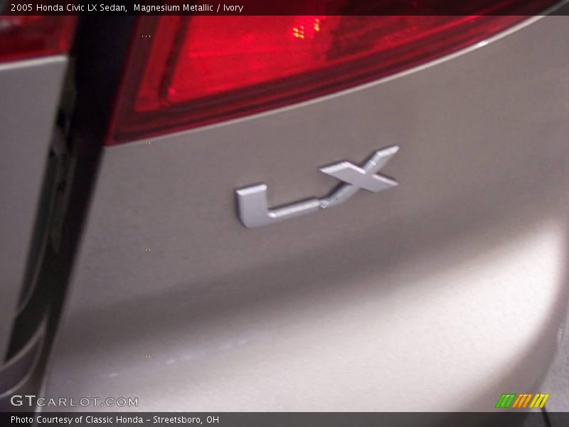 Magnesium Metallic / Ivory 2005 Honda Civic LX Sedan