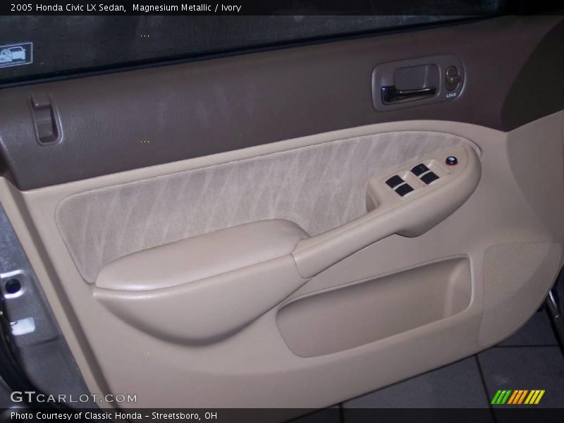 Magnesium Metallic / Ivory 2005 Honda Civic LX Sedan