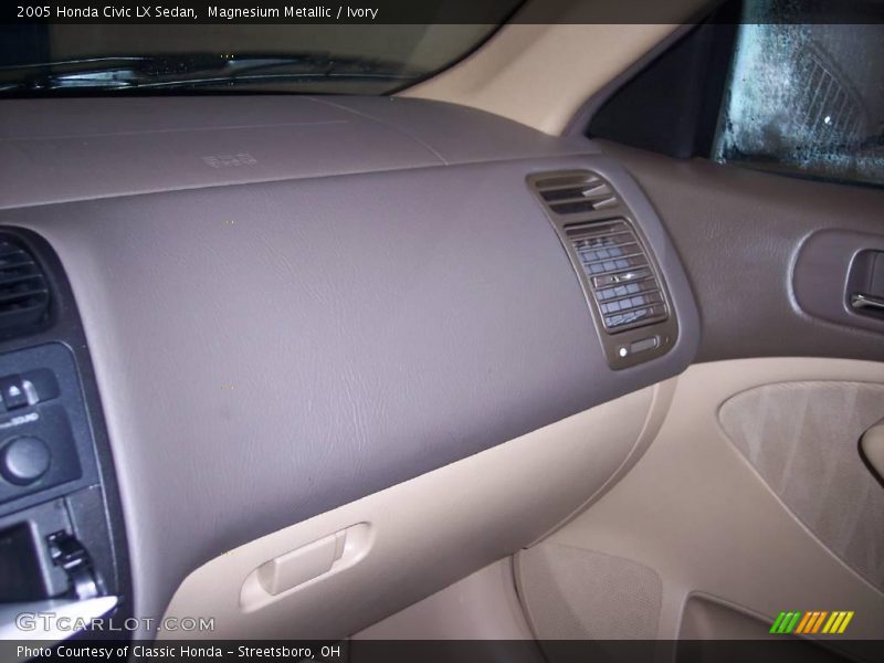 Magnesium Metallic / Ivory 2005 Honda Civic LX Sedan