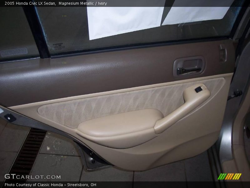Magnesium Metallic / Ivory 2005 Honda Civic LX Sedan