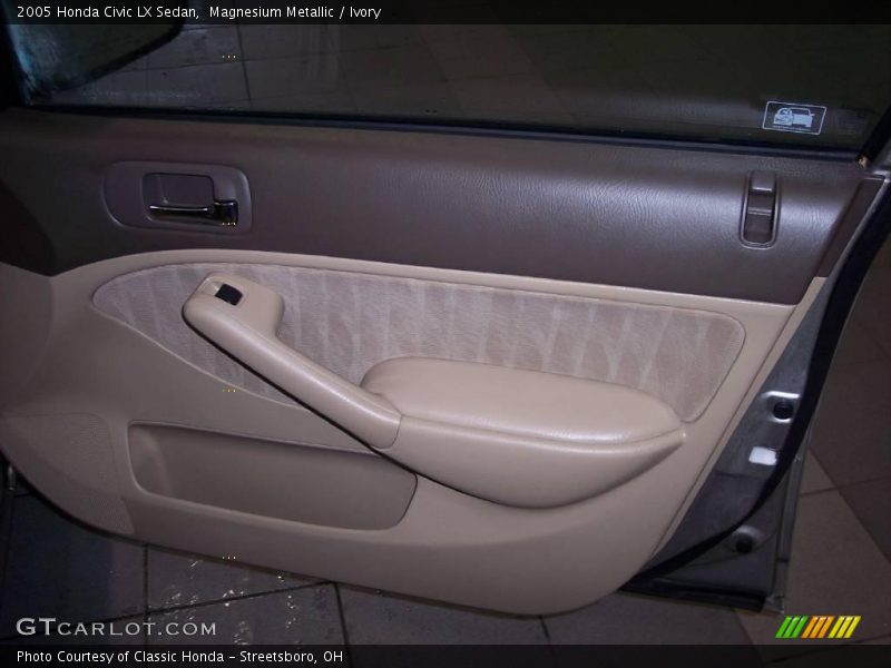 Magnesium Metallic / Ivory 2005 Honda Civic LX Sedan
