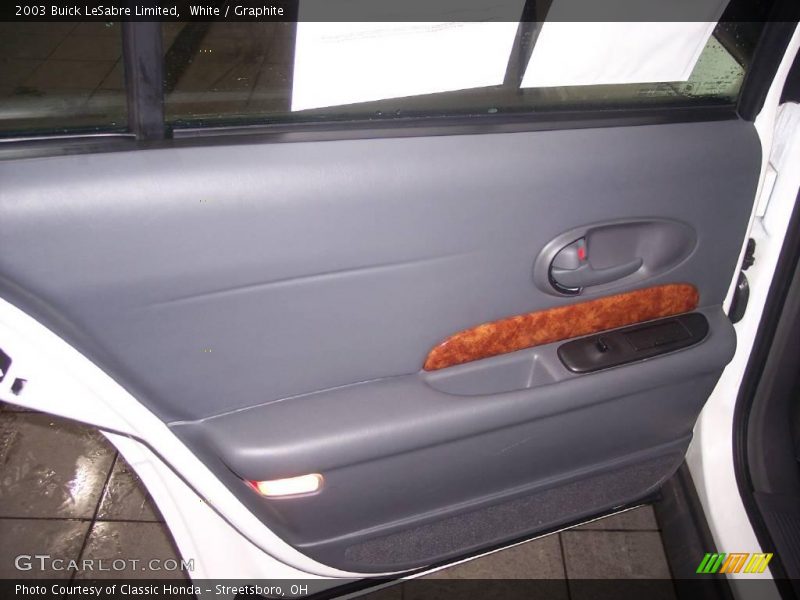 White / Graphite 2003 Buick LeSabre Limited