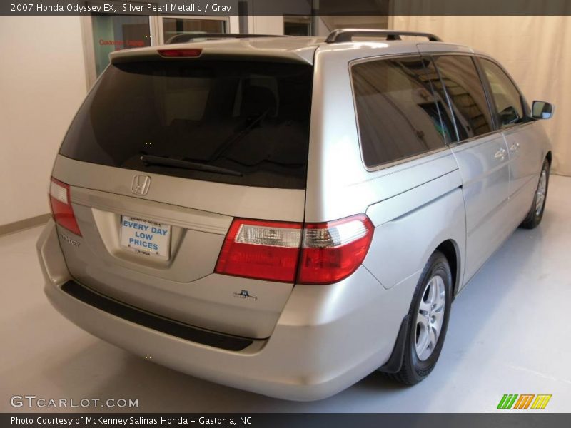 Silver Pearl Metallic / Gray 2007 Honda Odyssey EX