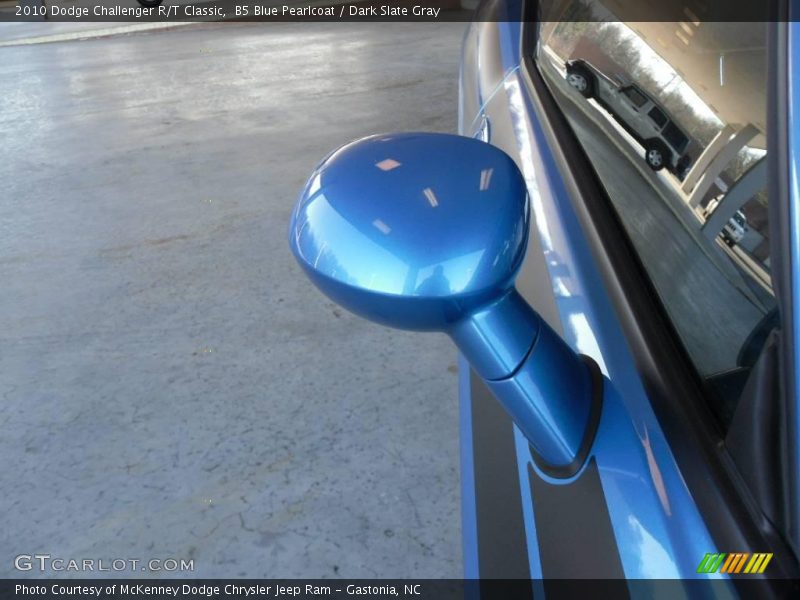 B5 Blue Pearlcoat / Dark Slate Gray 2010 Dodge Challenger R/T Classic