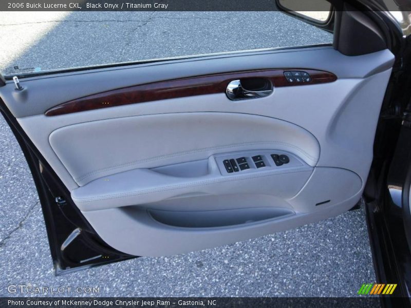 Black Onyx / Titanium Gray 2006 Buick Lucerne CXL