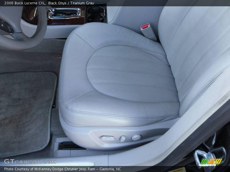 Black Onyx / Titanium Gray 2006 Buick Lucerne CXL