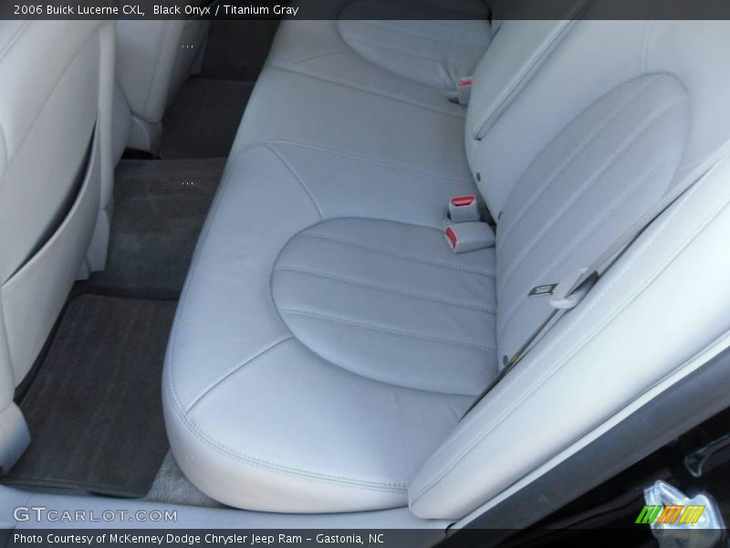 Black Onyx / Titanium Gray 2006 Buick Lucerne CXL
