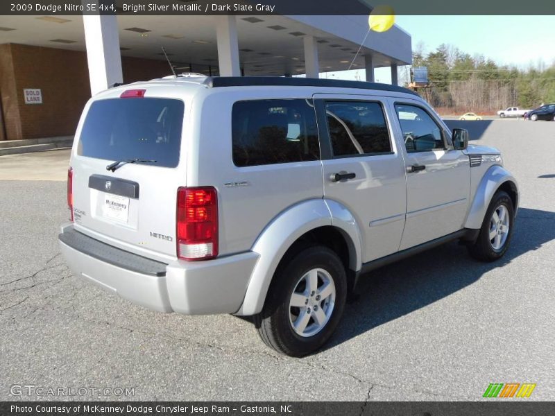 Bright Silver Metallic / Dark Slate Gray 2009 Dodge Nitro SE 4x4