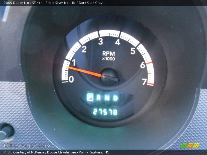 Bright Silver Metallic / Dark Slate Gray 2009 Dodge Nitro SE 4x4