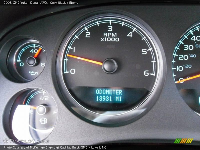 Onyx Black / Ebony 2008 GMC Yukon Denali AWD