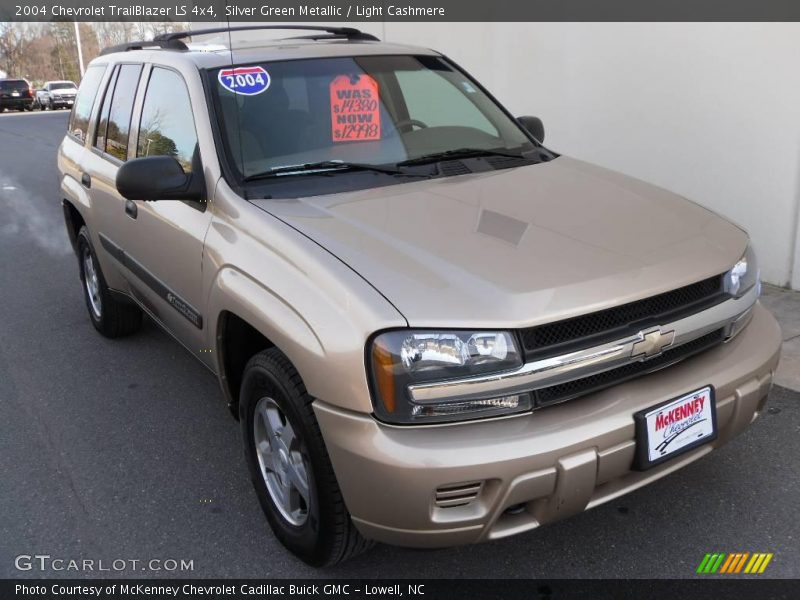 Silver Green Metallic / Light Cashmere 2004 Chevrolet TrailBlazer LS 4x4