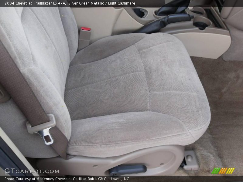 Silver Green Metallic / Light Cashmere 2004 Chevrolet TrailBlazer LS 4x4