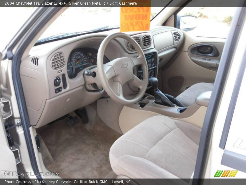 Silver Green Metallic / Light Cashmere 2004 Chevrolet TrailBlazer LS 4x4