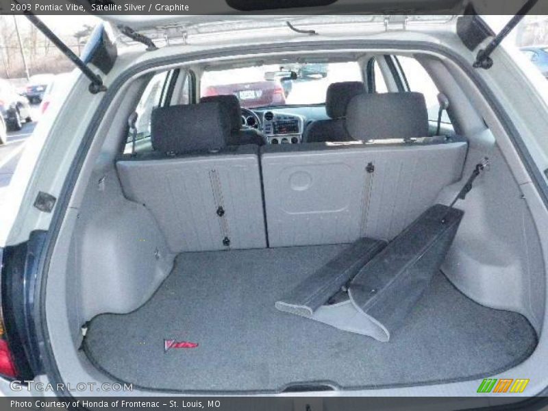 Satellite Silver / Graphite 2003 Pontiac Vibe